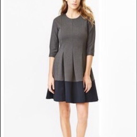 GAP Dresses & Skirts - GAP Charcoal and Navy Fit and Flare Colorblock 3/4 Sleeve Dress Size 0